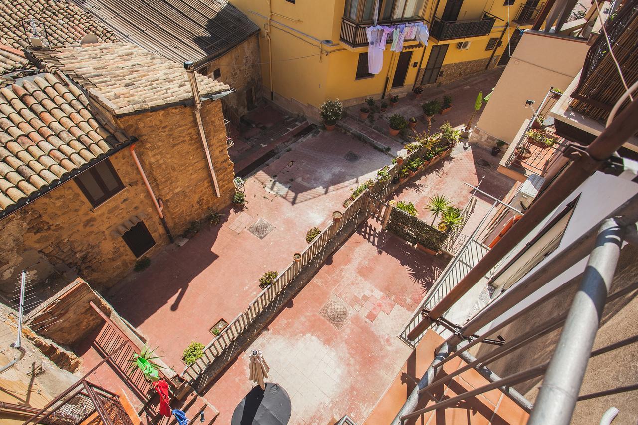 B&B Alla Cattedrale Агридженто Екстериор снимка
