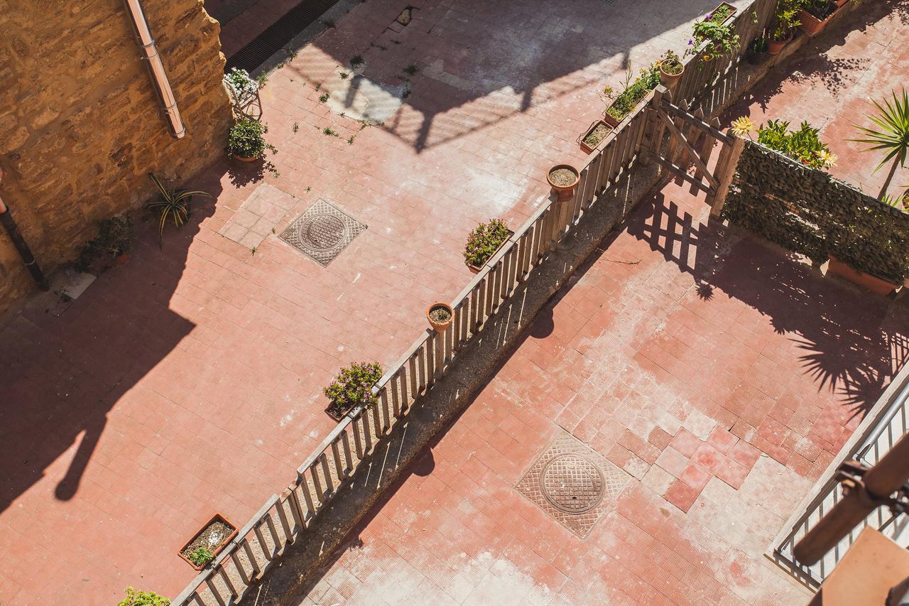 B&B Alla Cattedrale Агридженто Екстериор снимка